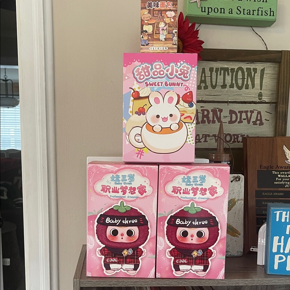 Sweet Gummy and Baby Threea Figurines